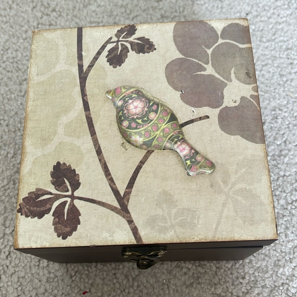 Wooden Bird Box.